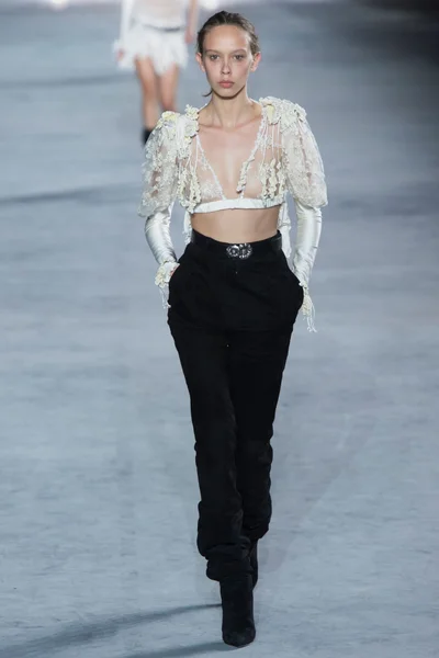 Look 47